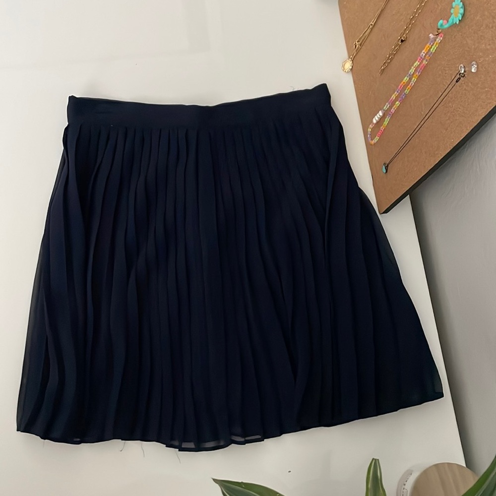 Pleated navy blue skirt mini skirt